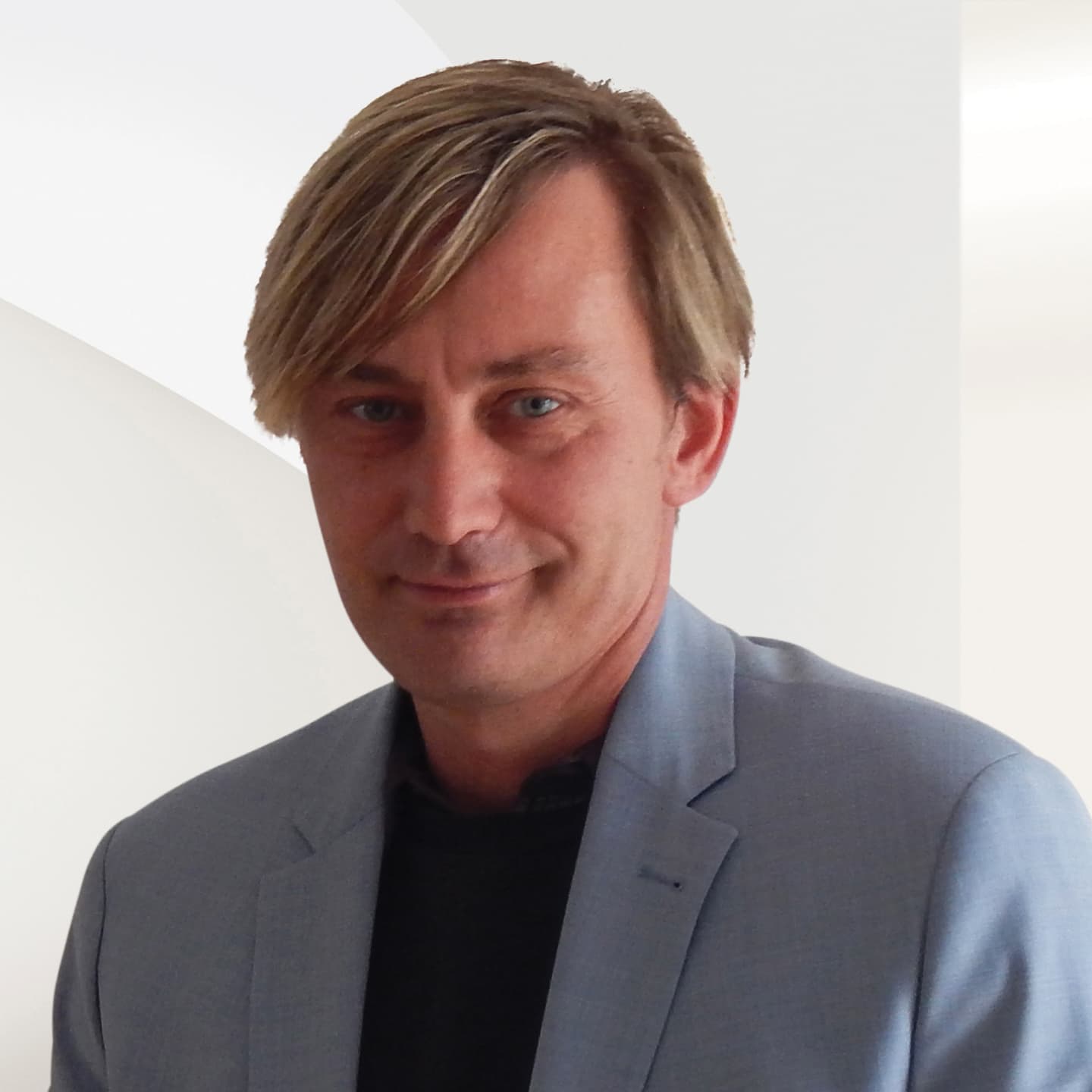 Daniel Pletsch_1582x1582_300dpi_RGB.jpg