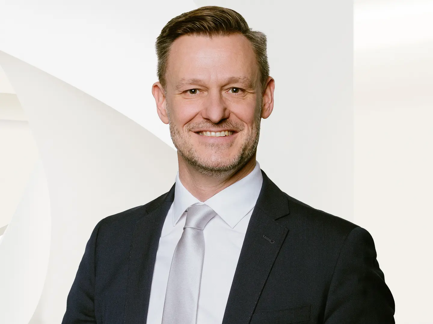 EV Gerhard Holnsteiner auf Hintergrund.jpg