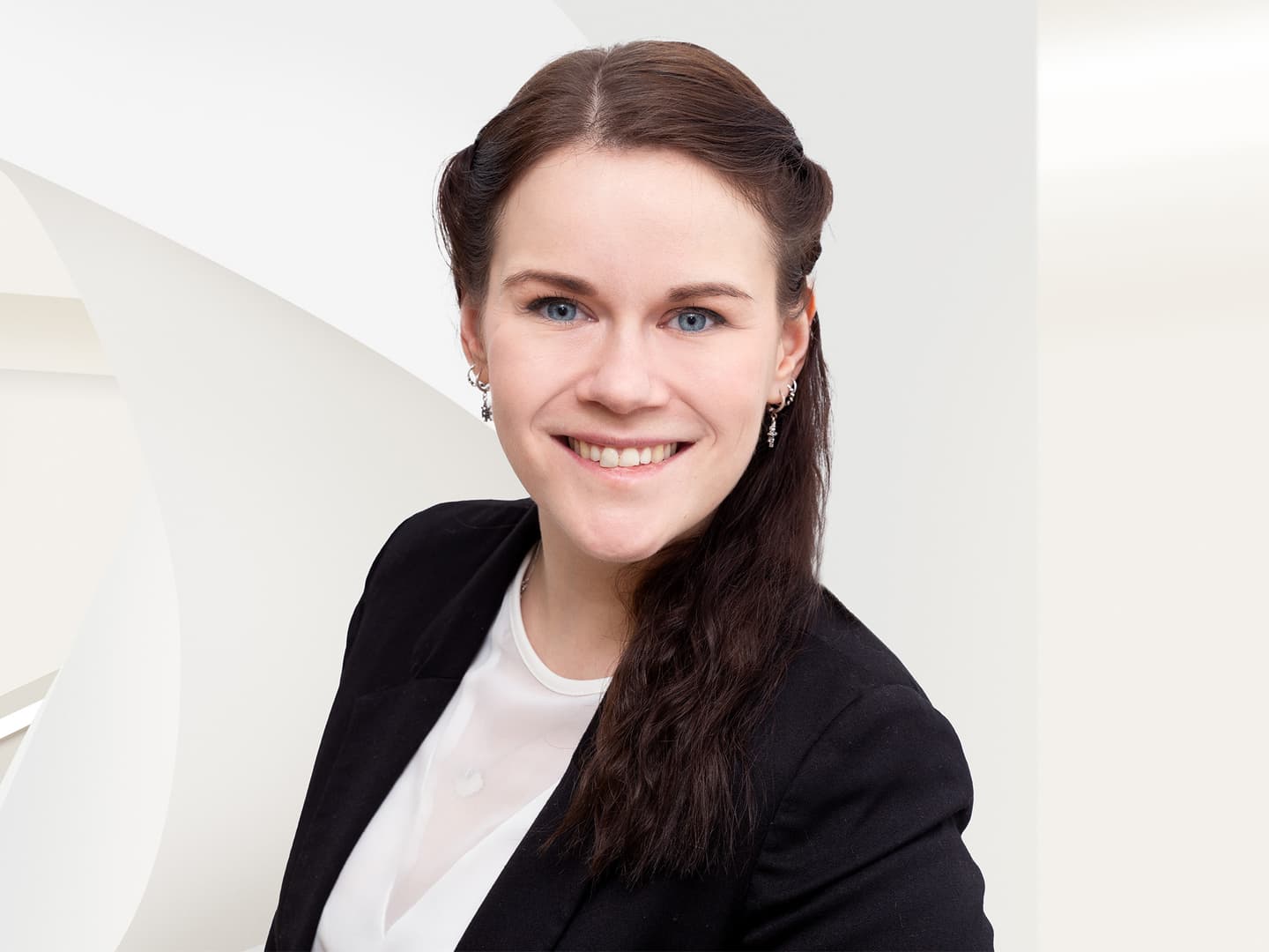 Zillke_Olina_1582x2110_300dpi.jpg