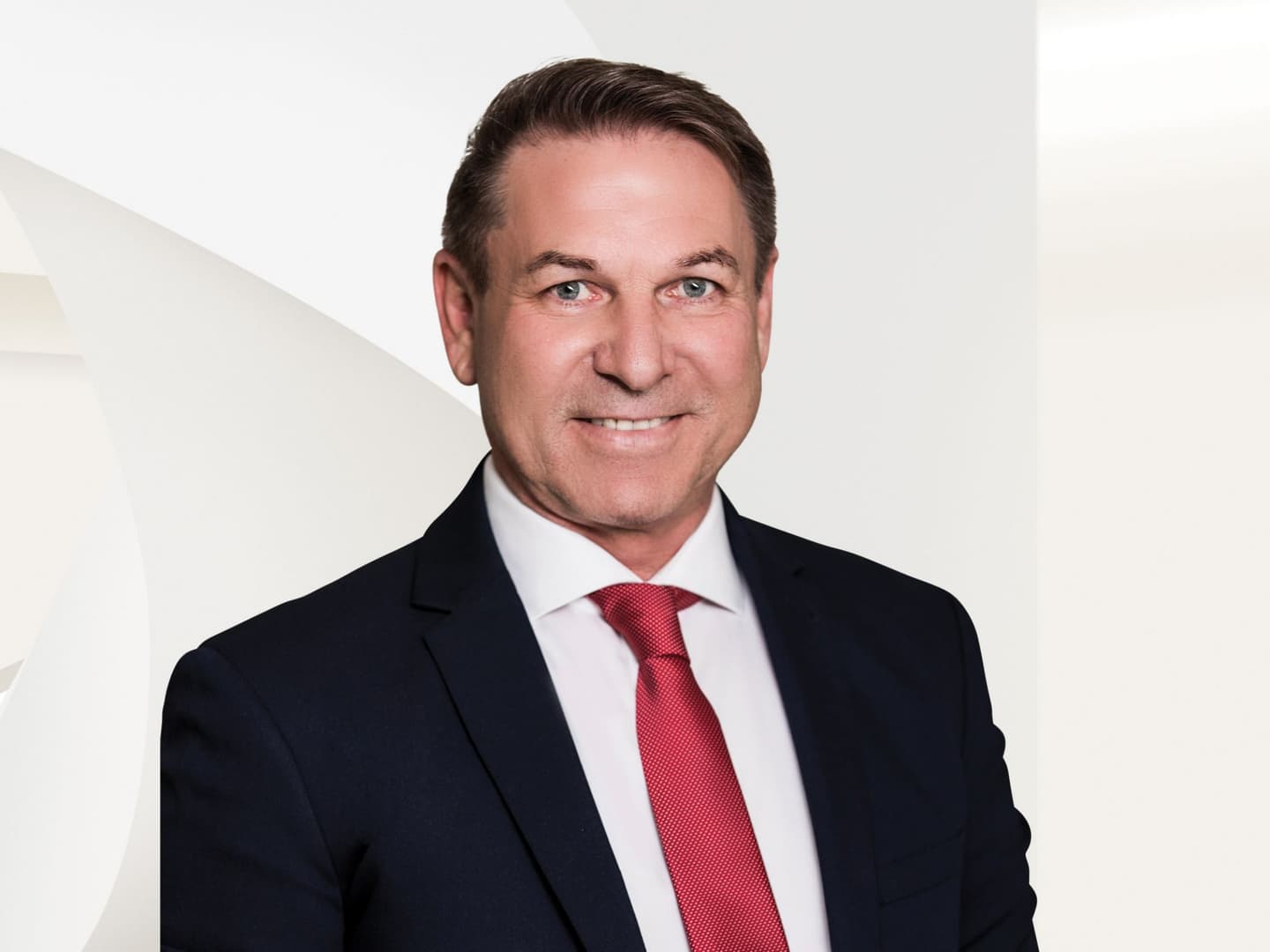 Für GO3! mit Krawatte.jpg