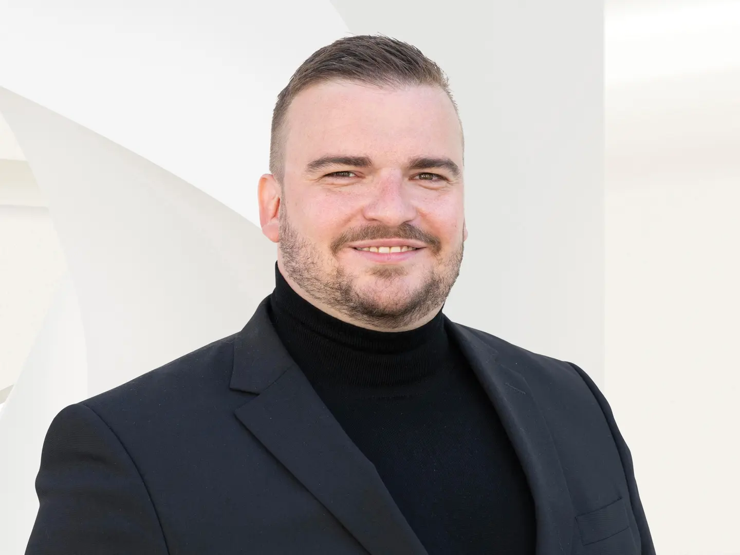 Max Widmaier_2110x1582px_300dpi_RGB.jpg