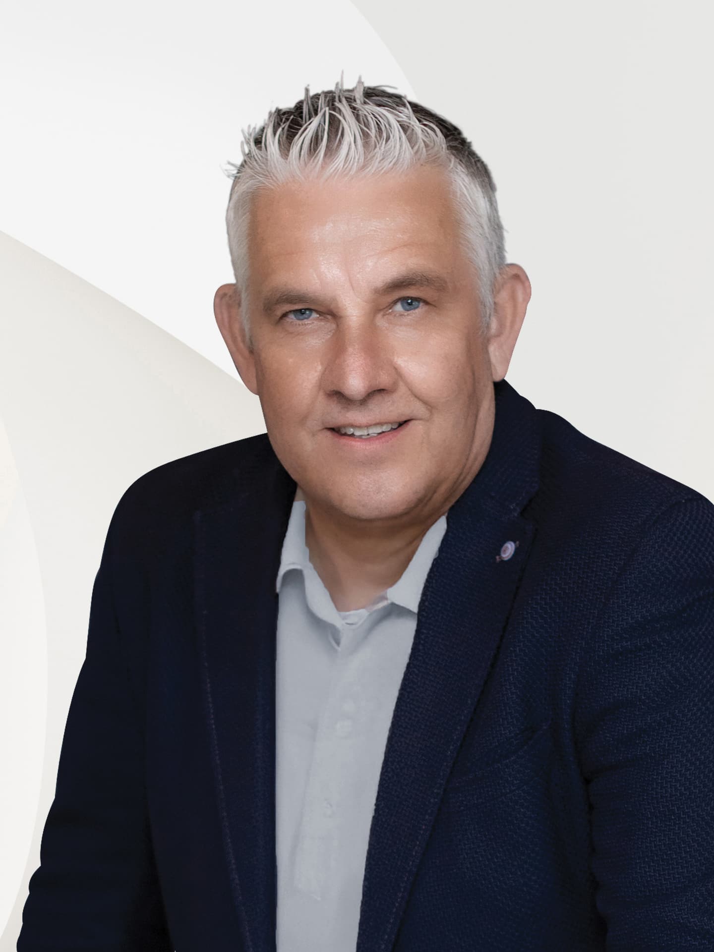 H-04 Jörg Hammann 215_1582x2110_150dpi_RGB.jpg